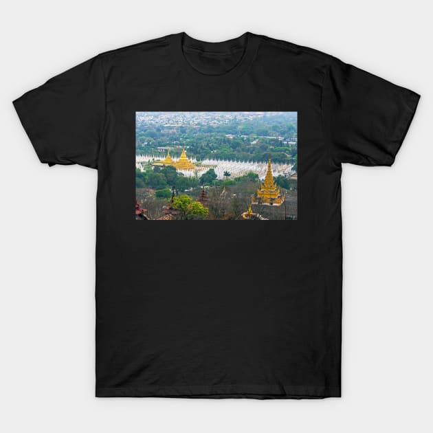 Kuthodaw Paya2, Mandalay. T-Shirt by bulljup